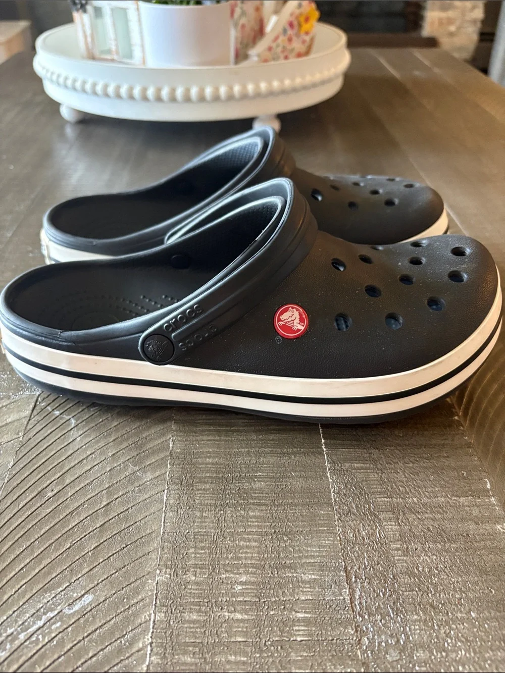 CROCS very good